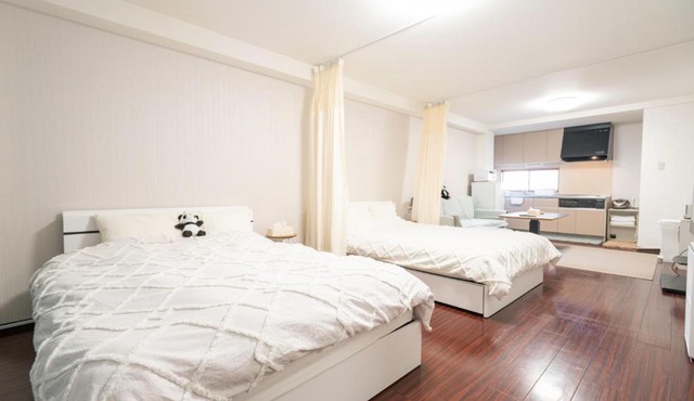 Ikebukuro East Exit Queen Bed Room, 2F in Tokyo