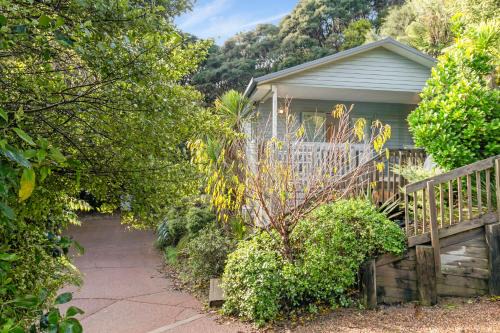 Kererū Cabin in Waiheke Island