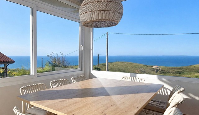 La Casita de Cantabria, enjoy sea views, beaches and nature with your family. in Tagle