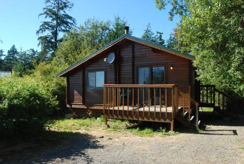La Conner Camping Resort Deluxe Cabin 5 in La Conner