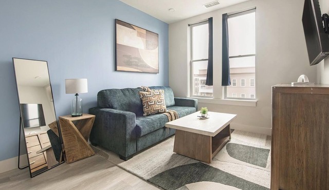 Landing | Beautiful 1BD in Columbia Heights in Washington
