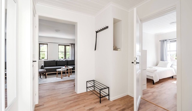 Linneby 5 minutes from center, private parking in the yard in Uddevalla