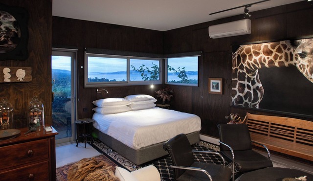 Luxury accommodation in Woodbridge, Tasmania, AUSTRALIA. Truly unique. in Woodbridge