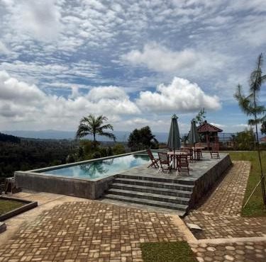Luxury Villa Arsa Private Pool and Karaoke in Perbawati