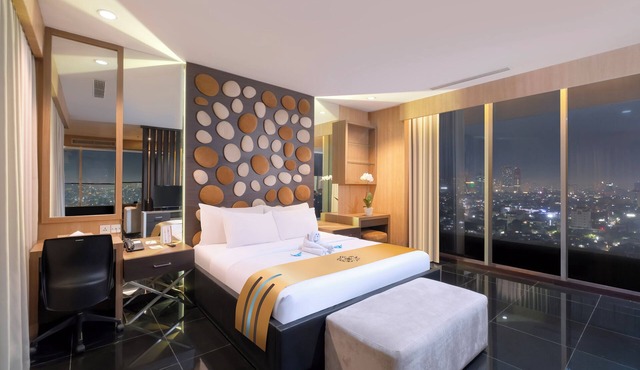 Merlynn Park Hotel in Jakarta