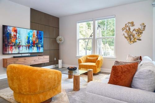 Modern Chic Gateway near DC & Fedex field in Largo