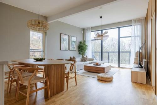 Modern Forest Villa With Sea Views And Sauna in Trollhattan
