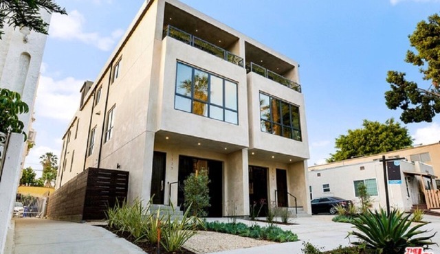New Studio Apartment in Larchmont Village in Los Angeles