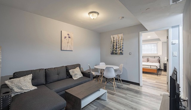 Nice Cozy Apartment 3-Beds Easy Parking in Washington