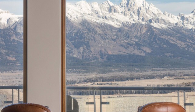 Outpost: Mountain View Escape in Jackson