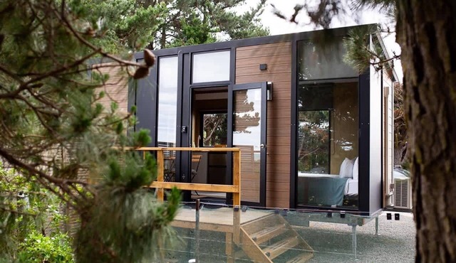 Pacific View by Tiny Away in Leithfield