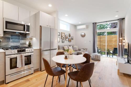 Perch - Wallingford Place in Seattle