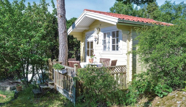 Pet friendly home in Särö with WiFi in Särö