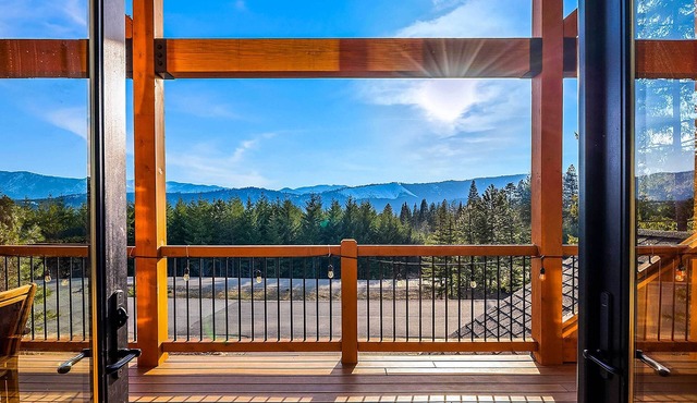 Pool Access: Cle Elum Mtn-View Cabin w/Game Room in Cle Elum
