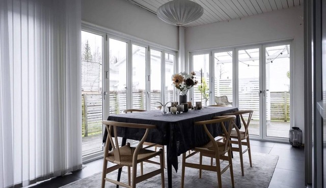 Private room nearby lake with view to the garden in Västra Götalands län