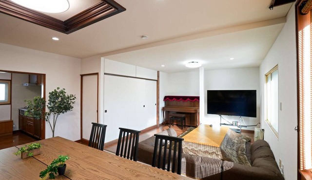Private whole-house stay in a quiet area of Shinoro, Sapporo. 3 bedrooms, up to 6 guests