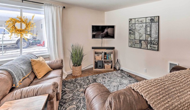 Quaint Albion Duplex w/ Easy River Access! in Albion