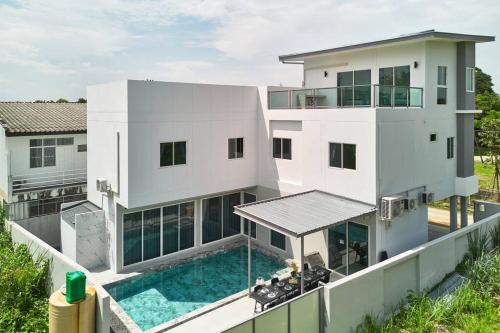 Romdee 2 pool villa chiangmai in Chiang Mai