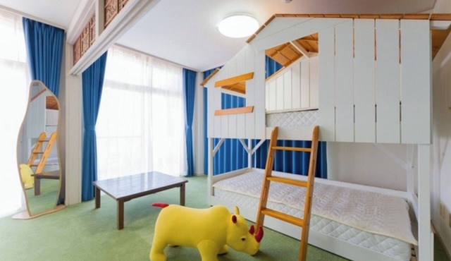 Room OnlyAccommodates 7 people Family Room Oce/Shimoda City Shizuoka