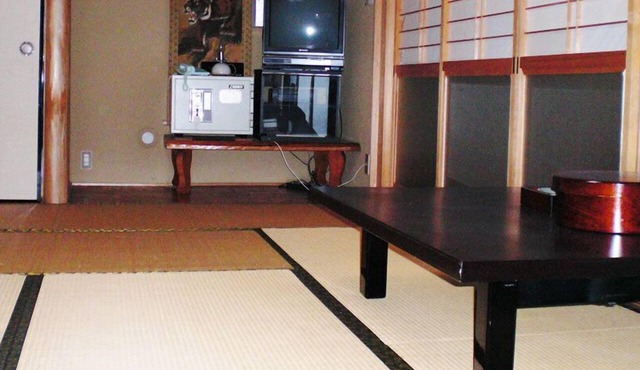 Ryori Ryokan Jumboike