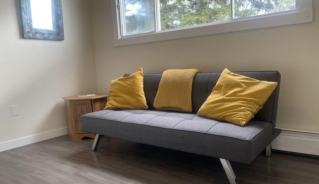 Seaside sunsets waterfront retreat in Musquodoboit Harbour