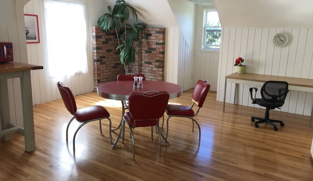Secluded, Charming and Unique! Spacious Apartment EXCELLENT Central Location in San Diego