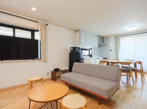 Setagaya Family House