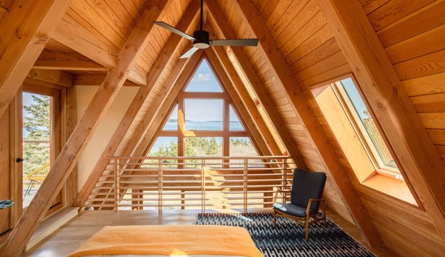 Shackup A-frame— Private Hot Tub & Beach Access in La Have