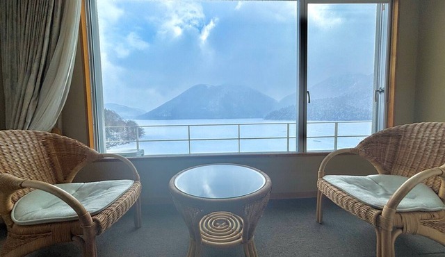 Shikaribetsu Lakeside Onsen Hotel Fusui