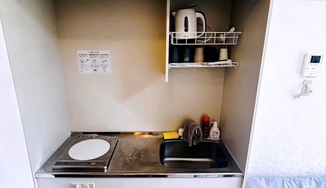 Shinjuku 1 room apartment with bathroom and toilet, 7 minutes walk from station!