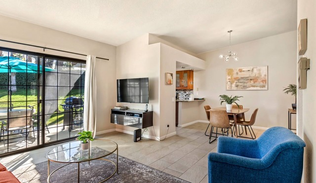 SINGLE LEVEL VILLA, STEPS TO POOL AND JACUZZI - MESQUITE COUNTRY CLUB in Palm Springs