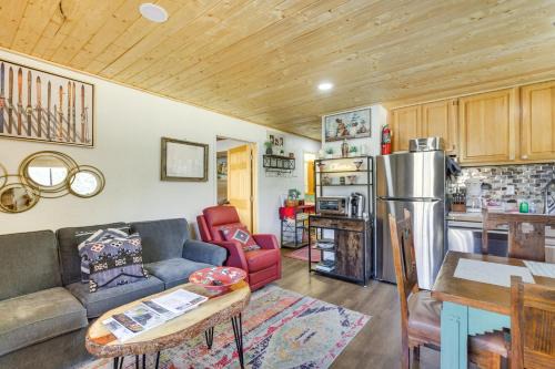 Ski-In Red River Retreat: Balcony, Mountain Views! in Red River