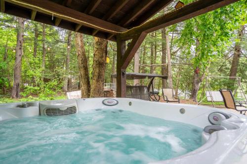 Spa Pool table Lake Access - Chalet Family au Grand air in Namur