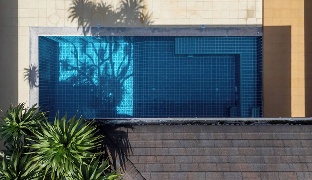 Spacious 4-bedroom villa with fitness room and AC in fantastic Tambon Wichit in Tambon Wichit