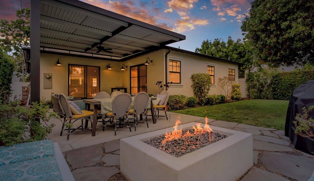 Spacious 4BR | Games | Workspace | Outdoor Fun in Los Angeles