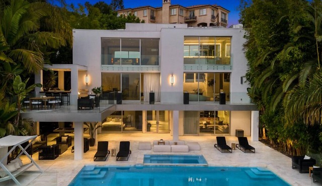 St Ives Modern - Modern St Ives Estate with Theater, Pool, and Views in West Hollywood