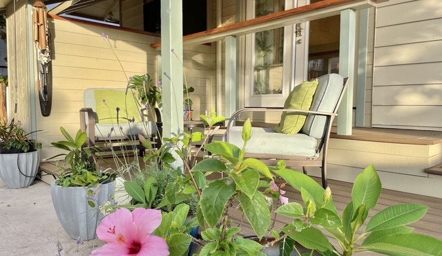 Studio. Beach Front property. Free parking in Ewa Beach