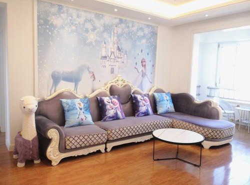 Tenchi's Frozen Apartment 冰雪奇缘主题冰雪大世界雪博会附近 in Harbin