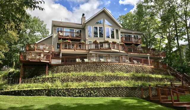 Terrace on the Lake – Private Lakefront with Breathtaking Views in Warrensburg