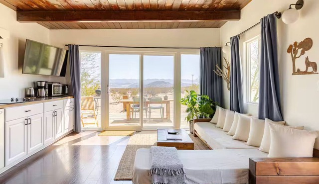The Leeds Cabin: A Civilization Escape + Hot Tub in Joshua Tree