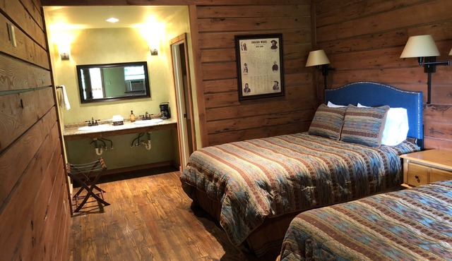 The Meadows Lodge is a Hotel style lodge with 8 rooms and 2 suites available. in Eucha