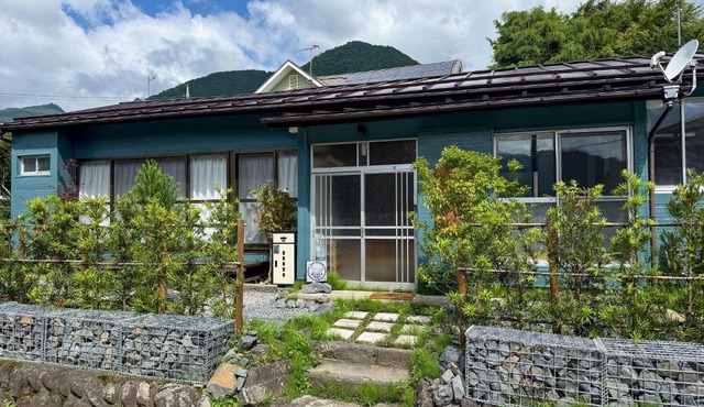 The Whale House 日光 by Silver Daisy