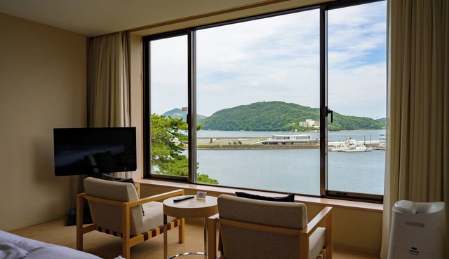 Toba Hotel International