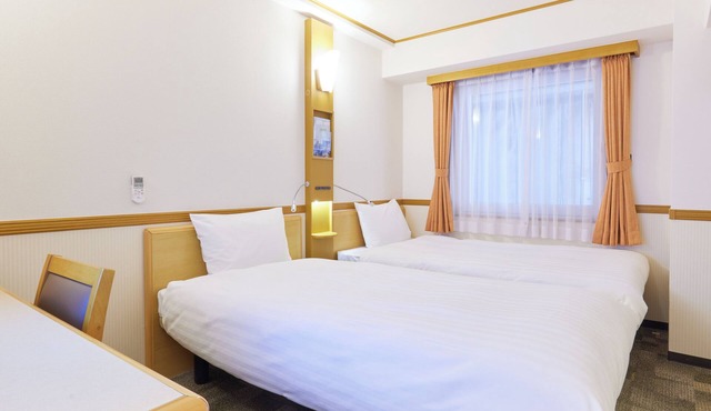 Toyoko Inn Saitama Toda Koen Station Nishi