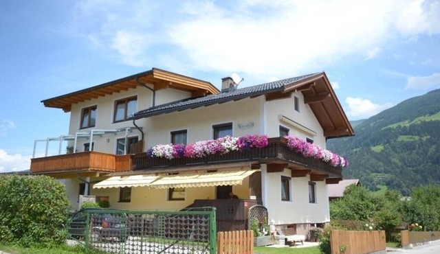 Vacation home for 8 guests with 100m² in Uderns (173230) in Uderns