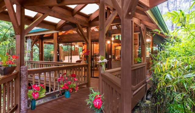 Volcano Village Lodge in Volcano