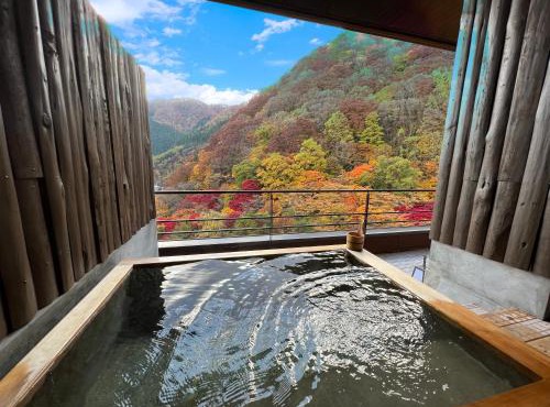 Yuze Hotel