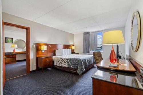 Econo Lodge Inn 