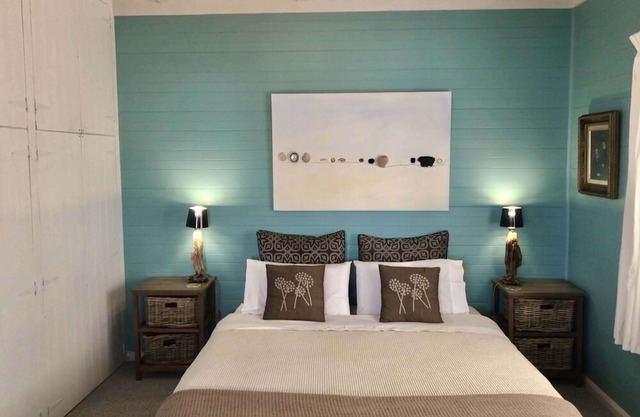 Gorgeous Plum Tree Cottage in Oneroa