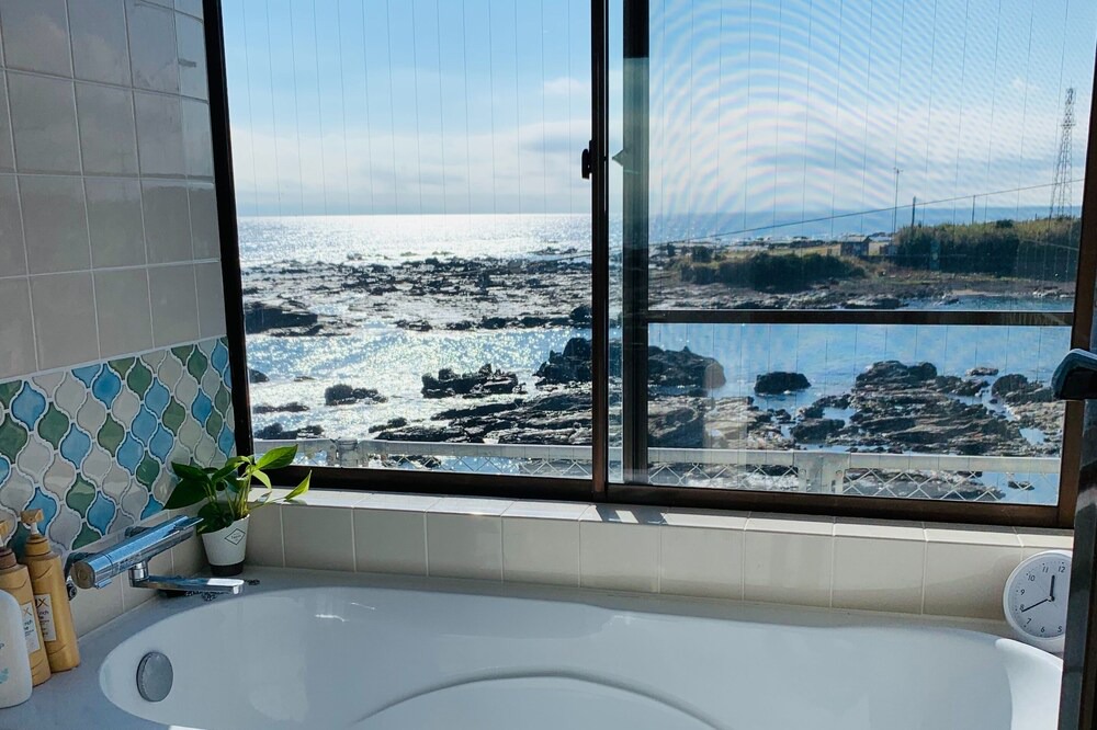 Kamogawa House | Kamogawa Ocean Front Villa